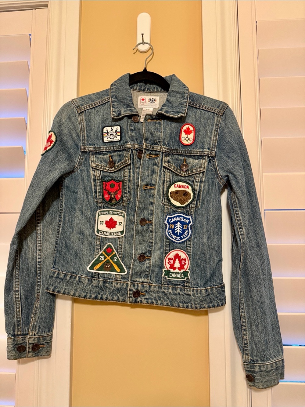 UNIQUE!! Hudson's Bay Company 2012 Olympics Team Canada Jean Jacket